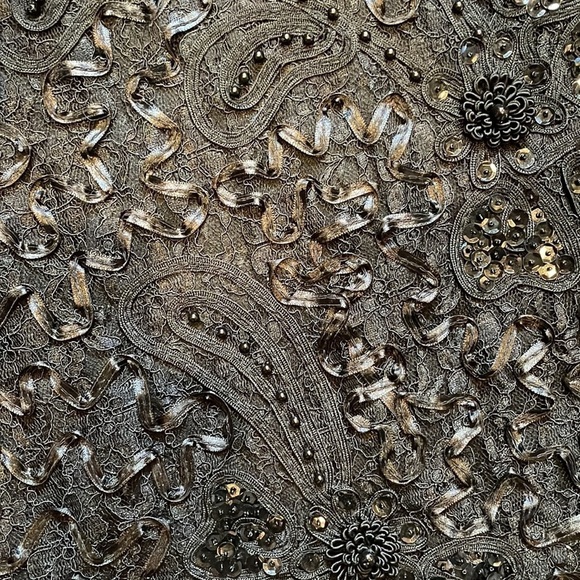 S.M. Collection Lace and Bead Top - Picture 2 of 9